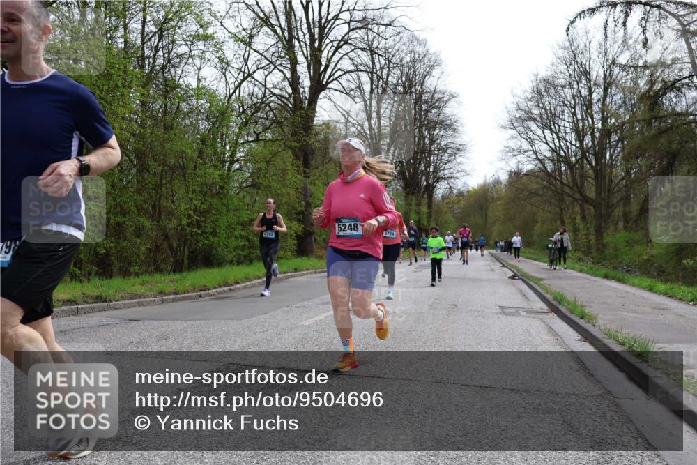 12.04.2026 - 45. Internationalen Wilhelmsburger Insellauf Yannick Fuchs http://msf.ph/oto/9504696 12.04.2026 12:54:00 Laufen 798, 4702, 5248, 5724 meine-sportfotos.de