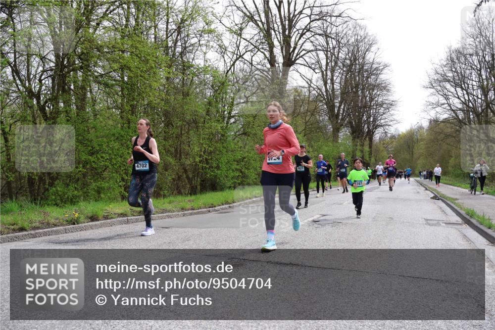 12.04.2026 - 45. Internationalen Wilhelmsburger Insellauf Yannick Fuchs http://msf.ph/oto/9504704 12.04.2026 12:54:02 Laufen 4702, 3124, 4827, 5167 meine-sportfotos.de