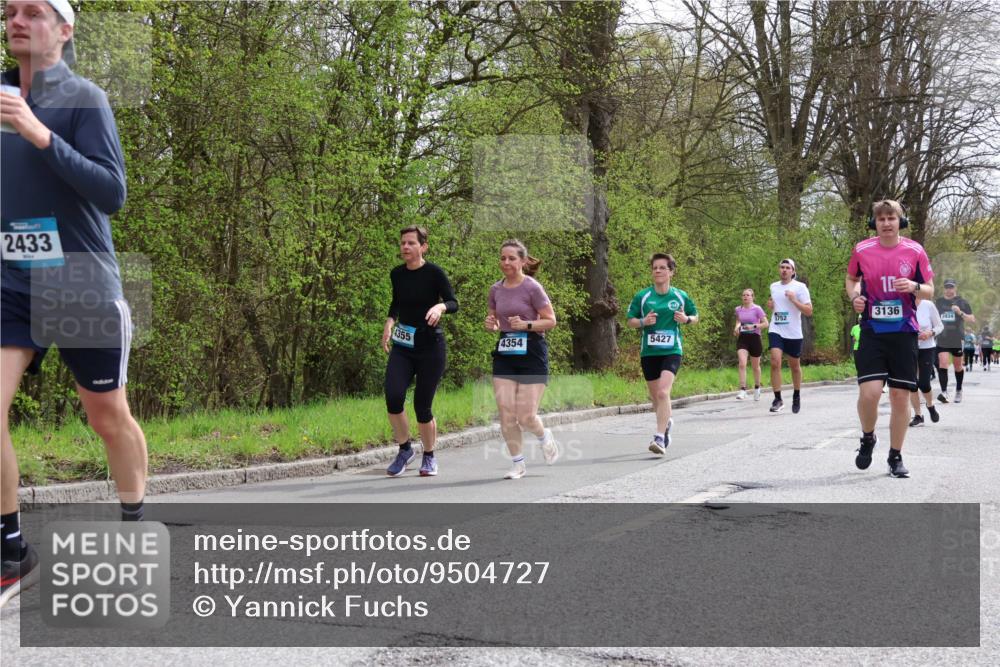 12.04.2026 - 45. Internationalen Wilhelmsburger Insellauf Yannick Fuchs http://msf.ph/oto/9504727 12.04.2026 12:54:07 Laufen 2433, 4355, 752, 4354, 5427, 10, 3136, 3934 meine-sportfotos.de