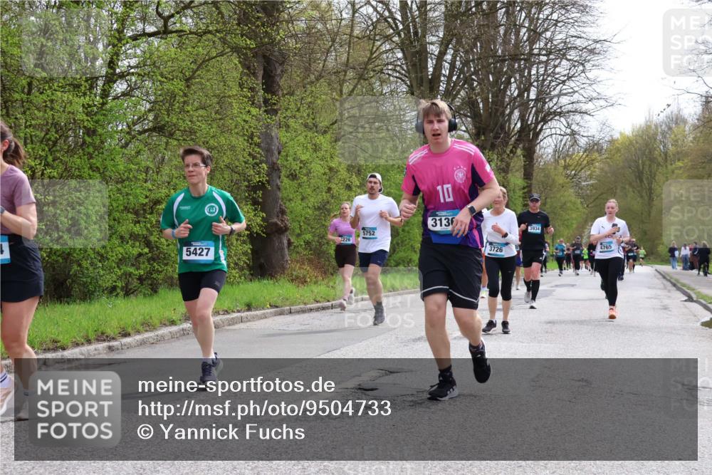 12.04.2026 - 45. Internationalen Wilhelmsburger Insellauf Yannick Fuchs http://msf.ph/oto/9504733 12.04.2026 12:54:08 Laufen 226, 5427, 5752, 10, 313, 3726, 3934, 4765 meine-sportfotos.de