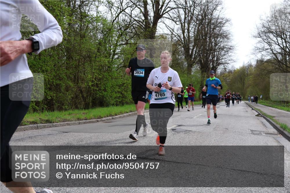 12.04.2026 - 45. Internationalen Wilhelmsburger Insellauf Yannick Fuchs http://msf.ph/oto/9504757 12.04.2026 12:54:13 Laufen 3934, 4765 meine-sportfotos.de