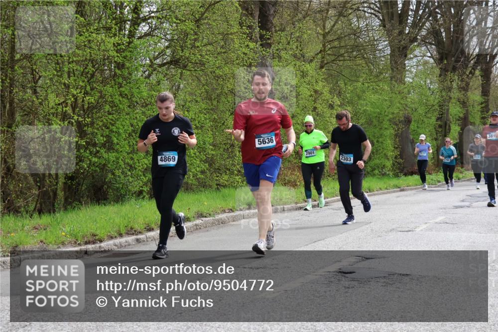 12.04.2026 - 45. Internationalen Wilhelmsburger Insellauf Yannick Fuchs http://msf.ph/oto/9504772 12.04.2026 12:54:16 Laufen 4869, 5636, 2901, 2303, 4537, 5799, 4538, 381 meine-sportfotos.de
