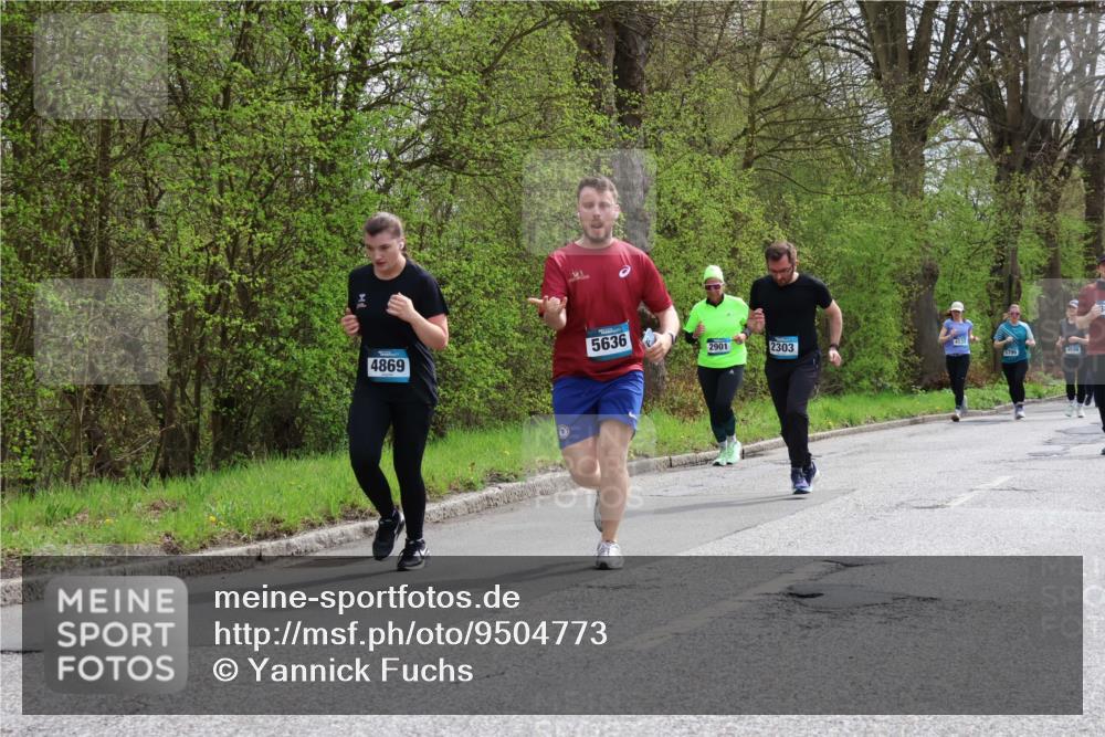 12.04.2026 - 45. Internationalen Wilhelmsburger Insellauf Yannick Fuchs http://msf.ph/oto/9504773 12.04.2026 12:54:16 Laufen 5636, 4869, 2901, 2303, 5799 meine-sportfotos.de