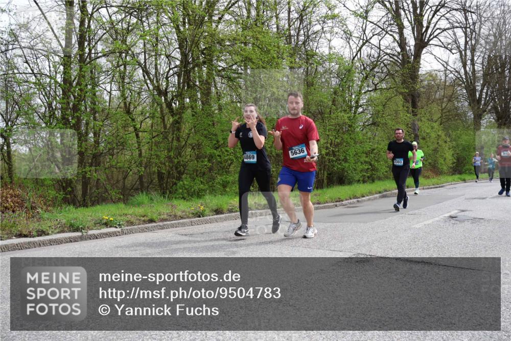 12.04.2026 - 45. Internationalen Wilhelmsburger Insellauf Yannick Fuchs http://msf.ph/oto/9504783 12.04.2026 12:54:18 Laufen 4869, 5636, 381, 2303 meine-sportfotos.de