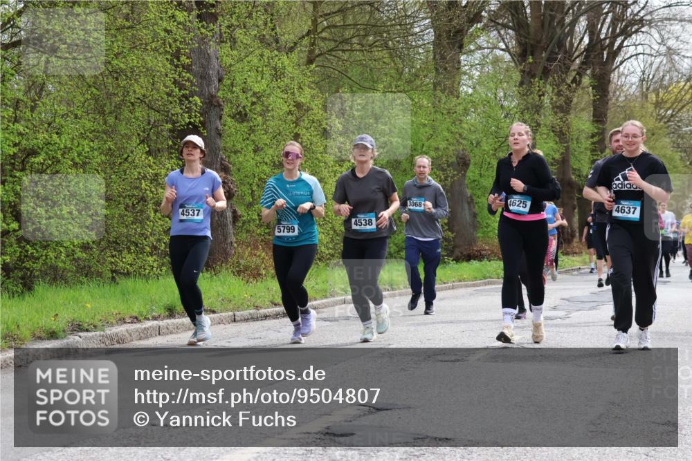 12.04.2026 - 45. Internationalen Wilhelmsburger Insellauf Yannick Fuchs http://msf.ph/oto/9504807 12.04.2026 12:54:22 Laufen 4537, 5799, 4538, 4625, 4637, 3068 meine-sportfotos.de
