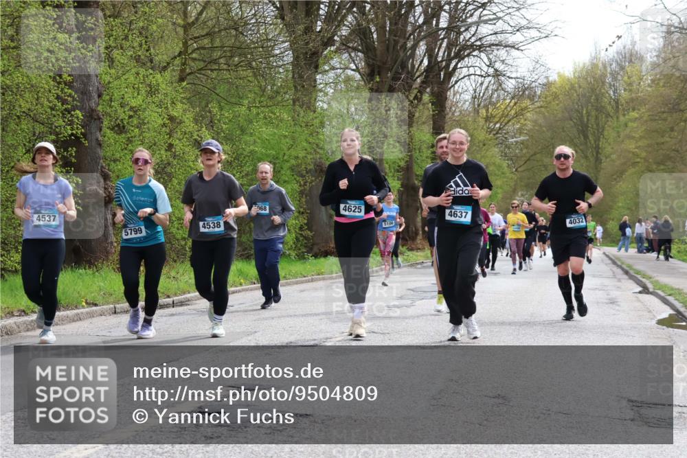 12.04.2026 - 45. Internationalen Wilhelmsburger Insellauf Yannick Fuchs http://msf.ph/oto/9504809 12.04.2026 12:54:23 Laufen 1, 068, 4537, 4625, 5799, 4538, 5106, 4637, 4032 meine-sportfotos.de