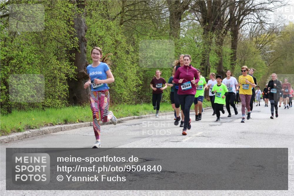 12.04.2026 - 45. Internationalen Wilhelmsburger Insellauf Yannick Fuchs http://msf.ph/oto/9504840 12.04.2026 12:54:28 Laufen 51, 5852, 4944, 5188, 186, 1890, 4889 meine-sportfotos.de