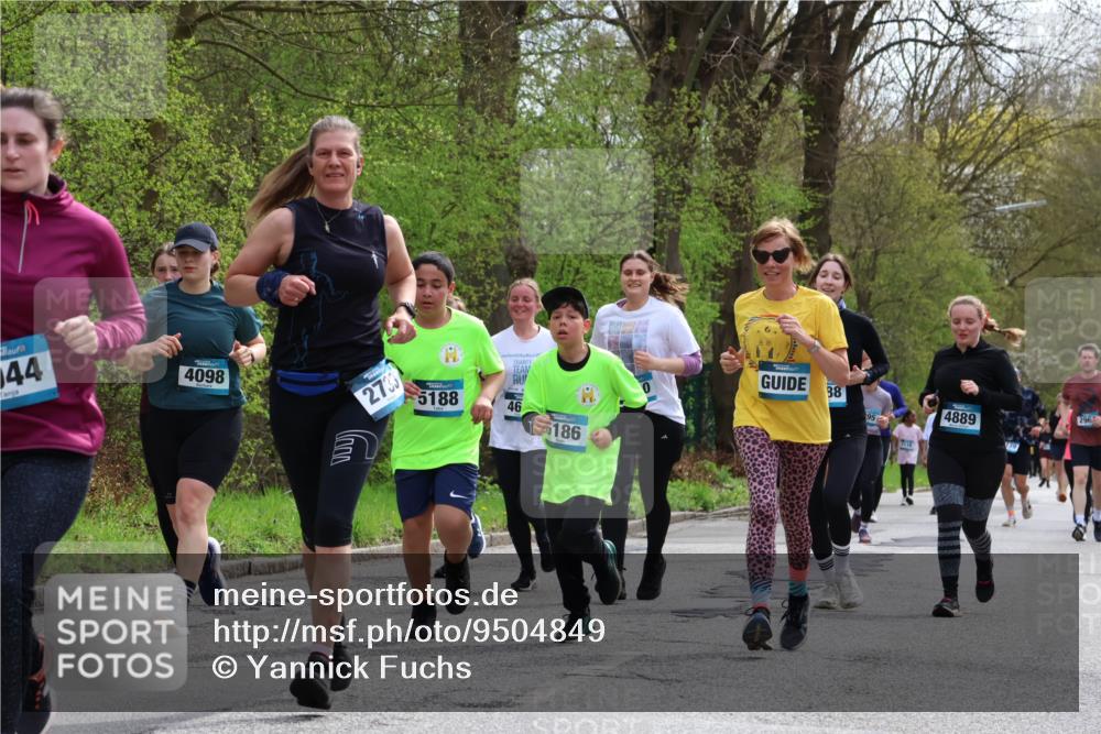 12.04.2026 - 45. Internationalen Wilhelmsburger Insellauf Yannick Fuchs http://msf.ph/oto/9504849 12.04.2026 12:54:30 Laufen 44, 4098, 2733, 5188, 46, 186, 38, 4889, 296 meine-sportfotos.de