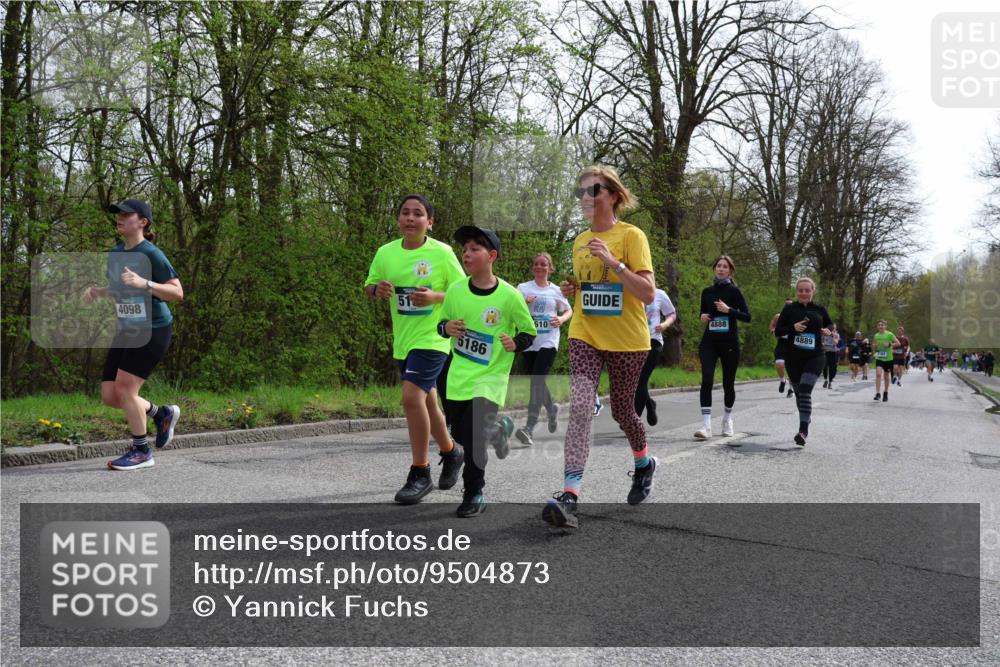 12.04.2026 - 45. Internationalen Wilhelmsburger Insellauf Yannick Fuchs http://msf.ph/oto/9504873 12.04.2026 12:54:35 Laufen 4098, 51, 5186, 610, 4888, 4889 meine-sportfotos.de