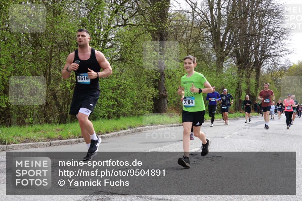 12.04.2026 - 45. Internationalen Wilhelmsburger Insellauf Yannick Fuchs http://msf.ph/oto/9504891 12.04.2026 12:54:38 Laufen 4619, 3164, 5414, 2964, 3316 meine-sportfotos.de