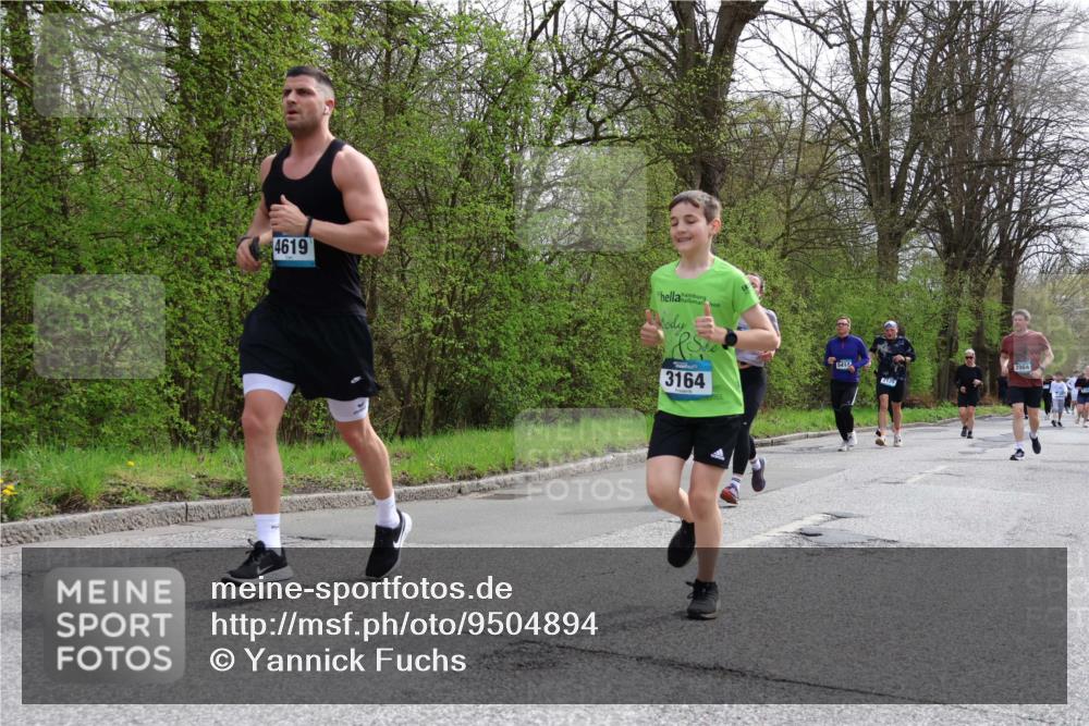 12.04.2026 - 45. Internationalen Wilhelmsburger Insellauf Yannick Fuchs http://msf.ph/oto/9504894 12.04.2026 12:54:39 Laufen 4619, 3164, 541, 2135, 2964 meine-sportfotos.de