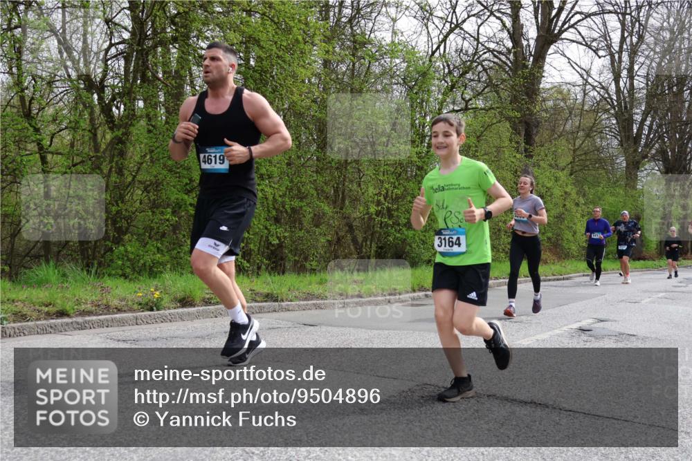 12.04.2026 - 45. Internationalen Wilhelmsburger Insellauf Yannick Fuchs http://msf.ph/oto/9504896 12.04.2026 12:54:39 Laufen 4619, 3164, 541 meine-sportfotos.de