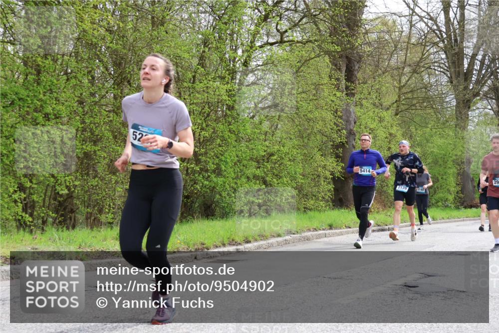 12.04.2026 - 45. Internationalen Wilhelmsburger Insellauf Yannick Fuchs http://msf.ph/oto/9504902 12.04.2026 12:54:40 Laufen 52, 5414, 29, 2139, 5140 meine-sportfotos.de