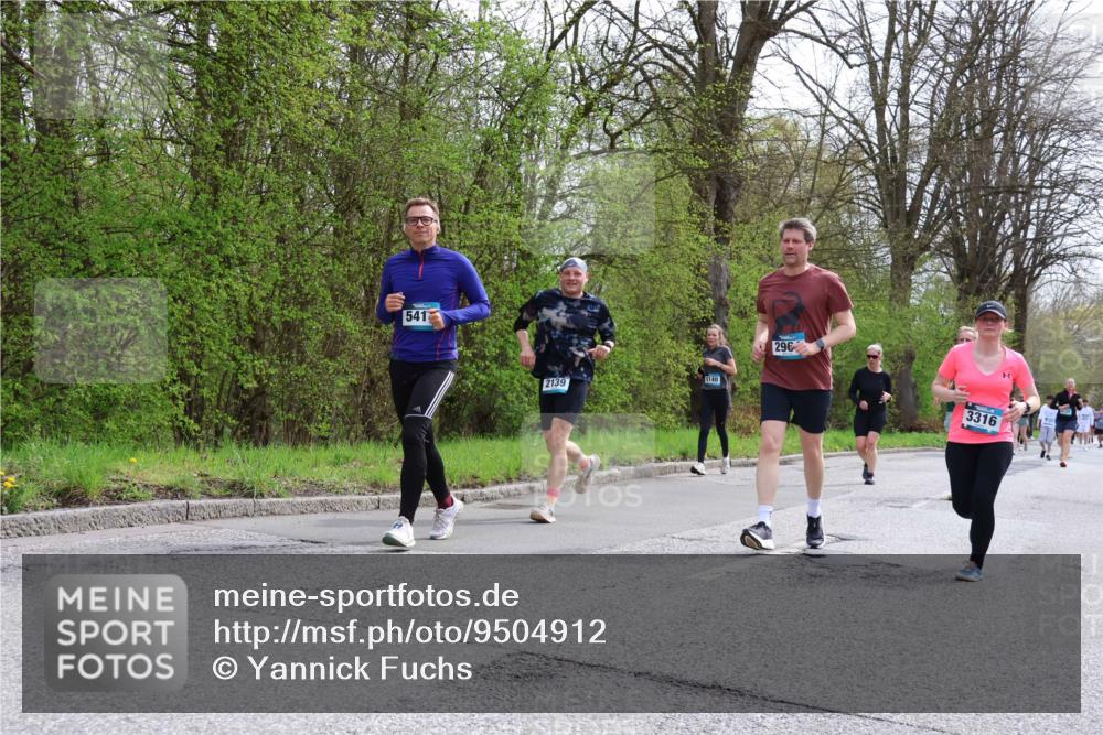 12.04.2026 - 45. Internationalen Wilhelmsburger Insellauf Yannick Fuchs http://msf.ph/oto/9504912 12.04.2026 12:54:42 Laufen 541, 2139, 5140, 296, 3316 meine-sportfotos.de