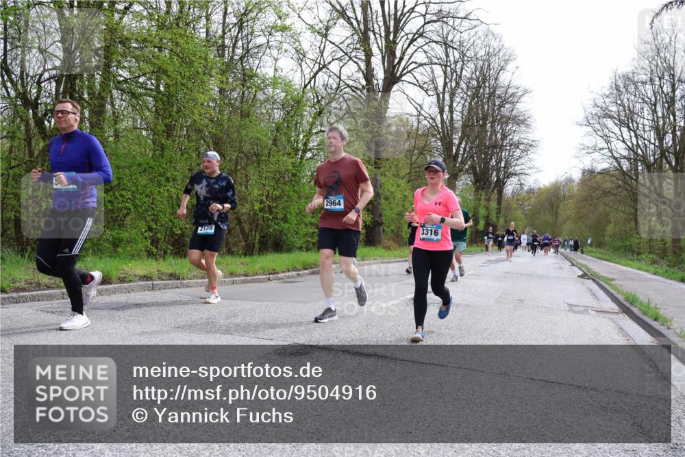 12.04.2026 - 45. Internationalen Wilhelmsburger Insellauf Yannick Fuchs http://msf.ph/oto/9504916 12.04.2026 12:54:43 Laufen 2139, 2964, 3316 meine-sportfotos.de