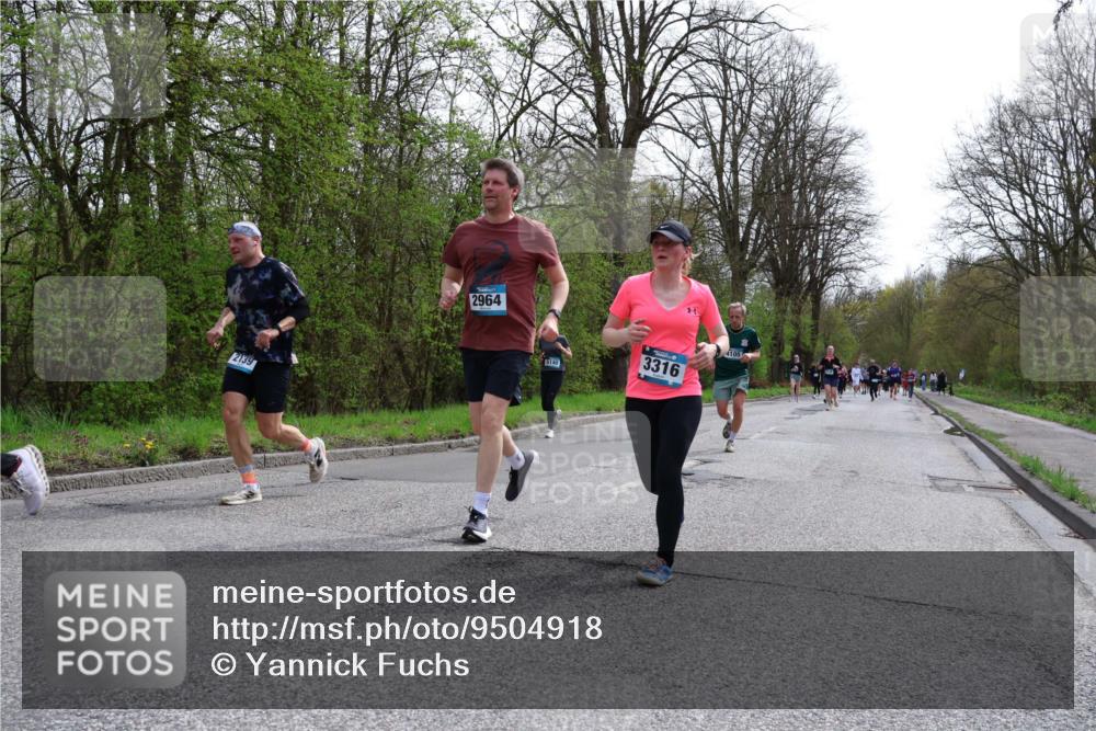 12.04.2026 - 45. Internationalen Wilhelmsburger Insellauf Yannick Fuchs http://msf.ph/oto/9504918 12.04.2026 12:54:43 Laufen 2139, 2964, 5140, 3316 meine-sportfotos.de