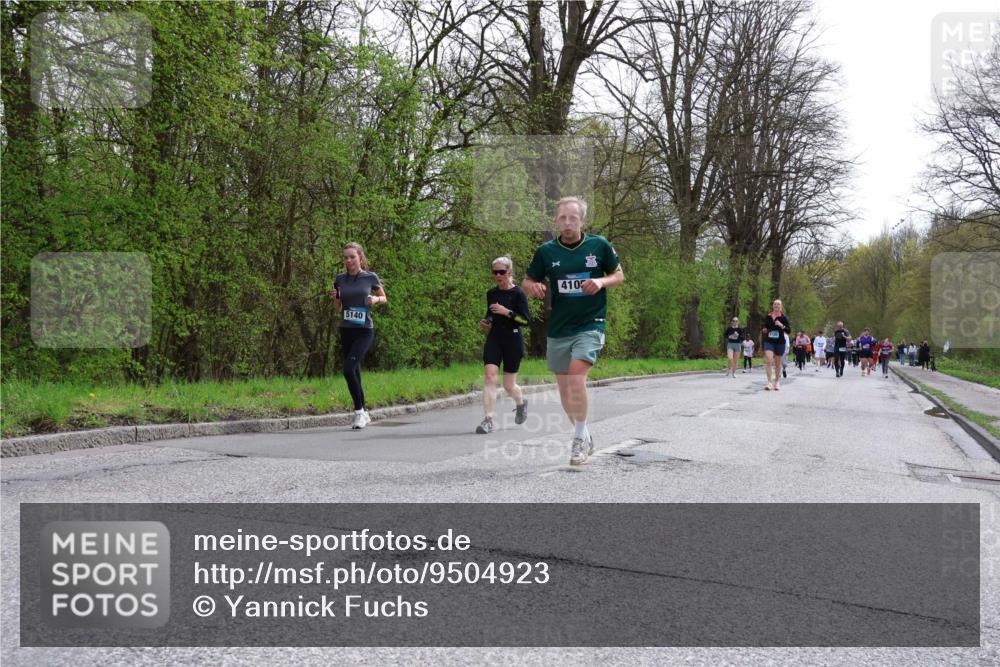12.04.2026 - 45. Internationalen Wilhelmsburger Insellauf Yannick Fuchs http://msf.ph/oto/9504923 12.04.2026 12:54:45 Laufen 5140, 410, 6125 meine-sportfotos.de