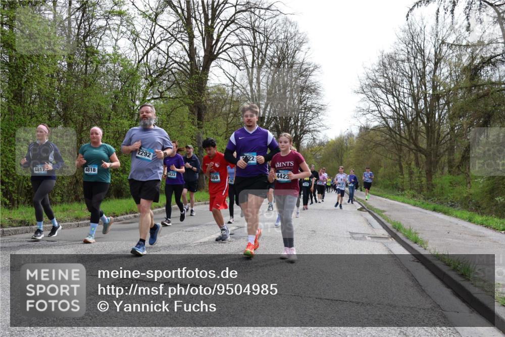 12.04.2026 - 45. Internationalen Wilhelmsburger Insellauf Yannick Fuchs http://msf.ph/oto/9504985 12.04.2026 12:55:03 Laufen 4817, 4818, 2292, 4433, 068, 22, 4423, 2278 meine-sportfotos.de