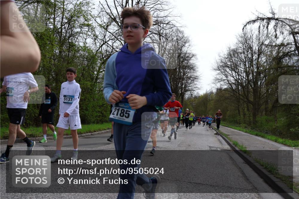 12.04.2026 - 45. Internationalen Wilhelmsburger Insellauf Yannick Fuchs http://msf.ph/oto/9505024 12.04.2026 12:55:10 Laufen 925, 4858, 5137, 3, 2185, 5827, 4236 meine-sportfotos.de