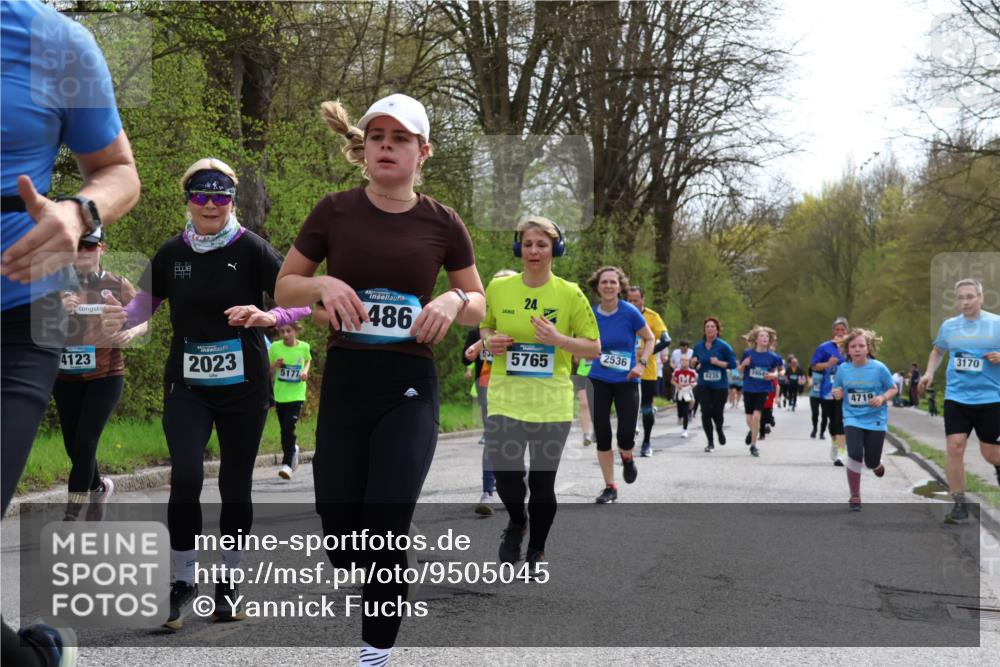 12.04.2026 - 45. Internationalen Wilhelmsburger Insellauf Yannick Fuchs http://msf.ph/oto/9505045 12.04.2026 12:55:15 Laufen 4123, 2023, 5177, 486, 24, 5765, 2536, 4719, 3170 meine-sportfotos.de