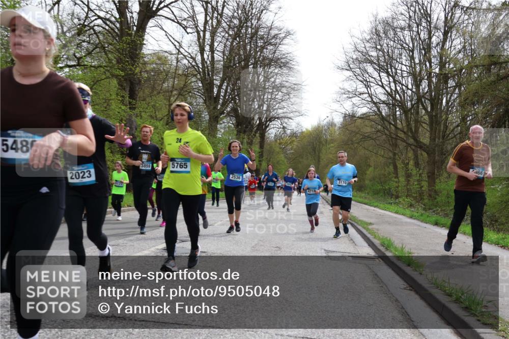 12.04.2026 - 45. Internationalen Wilhelmsburger Insellauf Yannick Fuchs http://msf.ph/oto/9505048 12.04.2026 12:55:15 Laufen 548, 3859, 2023, 24, 509, 5765, 2536, 3170, 4235, 4719, 466 meine-sportfotos.de