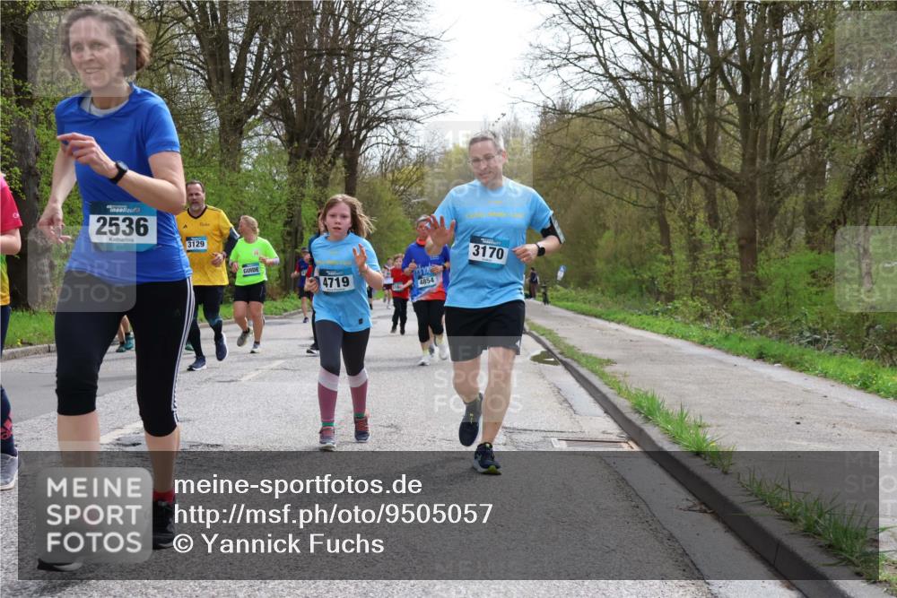 12.04.2026 - 45. Internationalen Wilhelmsburger Insellauf Yannick Fuchs http://msf.ph/oto/9505057 12.04.2026 12:55:17 Laufen 2536, 3129, 4719, 4854, 3170 meine-sportfotos.de