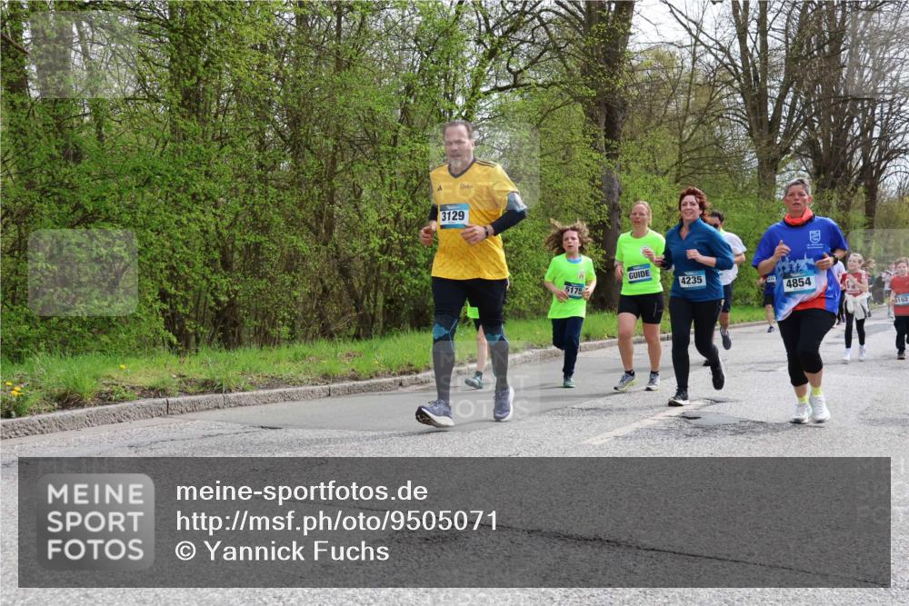 12.04.2026 - 45. Internationalen Wilhelmsburger Insellauf Yannick Fuchs http://msf.ph/oto/9505071 12.04.2026 12:55:20 Laufen 3129, 4235, 5175, 4854, 5162 meine-sportfotos.de