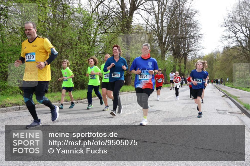 12.04.2026 - 45. Internationalen Wilhelmsburger Insellauf Yannick Fuchs http://msf.ph/oto/9505075 12.04.2026 12:55:21 Laufen 3129, 5175, 4235, 4854, 5061, 2954 meine-sportfotos.de