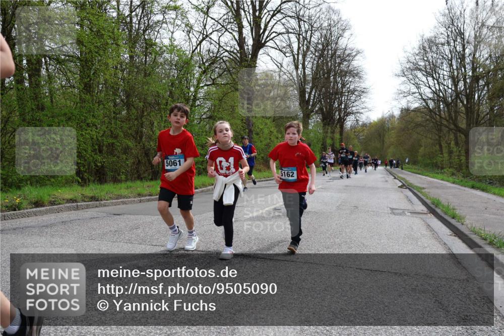 12.04.2026 - 45. Internationalen Wilhelmsburger Insellauf Yannick Fuchs http://msf.ph/oto/9505090 12.04.2026 12:55:24 Laufen 5061, 5162 meine-sportfotos.de