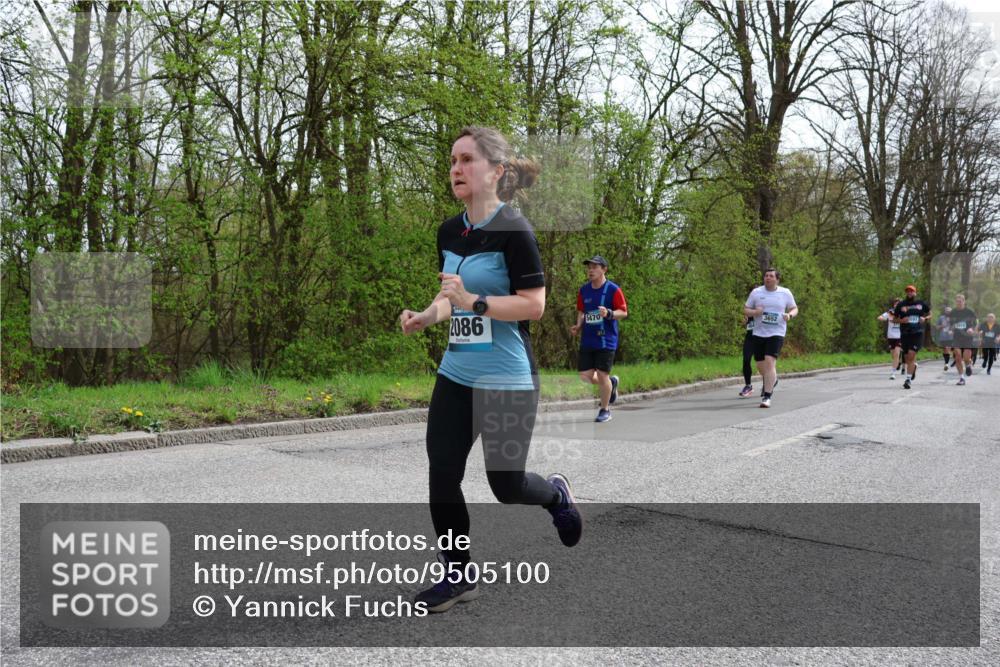 12.04.2026 - 45. Internationalen Wilhelmsburger Insellauf Yannick Fuchs http://msf.ph/oto/9505100 12.04.2026 12:55:26 Laufen 5470, 3652, 2086 meine-sportfotos.de