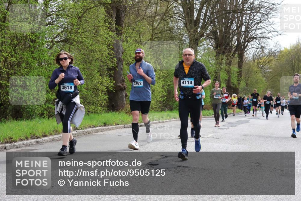 12.04.2026 - 45. Internationalen Wilhelmsburger Insellauf Yannick Fuchs http://msf.ph/oto/9505125 12.04.2026 12:55:32 Laufen 3618, 3862, 4114, 5658, 4122, 3333 meine-sportfotos.de