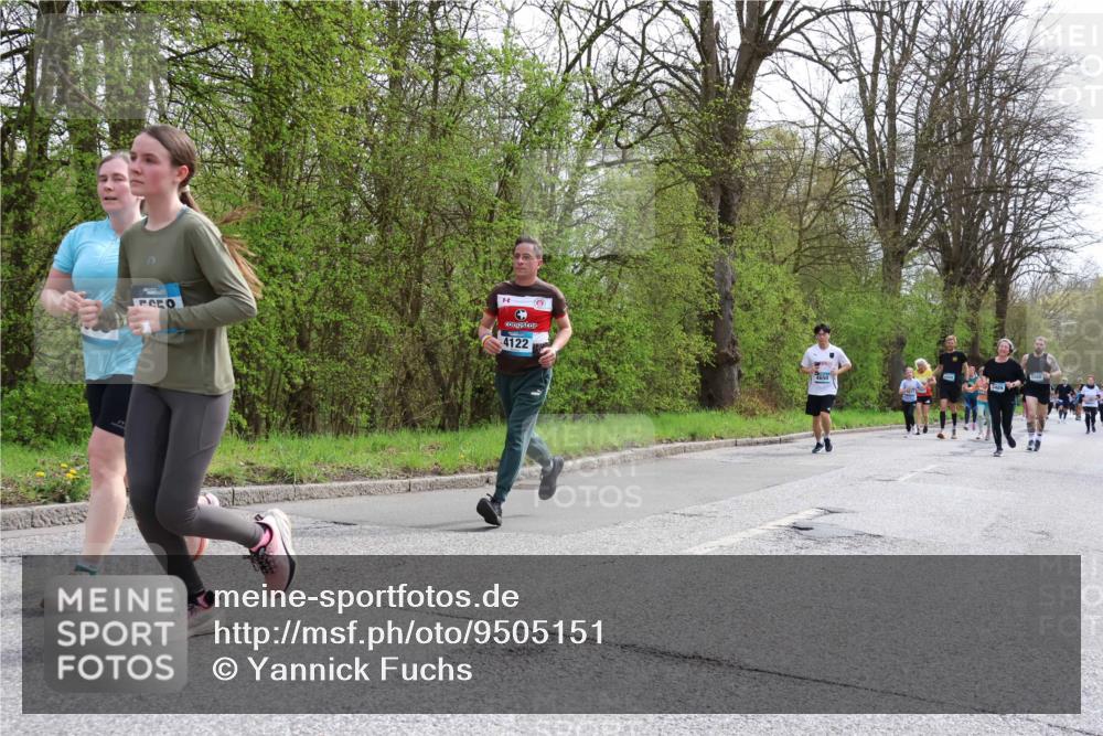 12.04.2026 - 45. Internationalen Wilhelmsburger Insellauf Yannick Fuchs http://msf.ph/oto/9505151 12.04.2026 12:55:38 Laufen 4122, 4650 meine-sportfotos.de