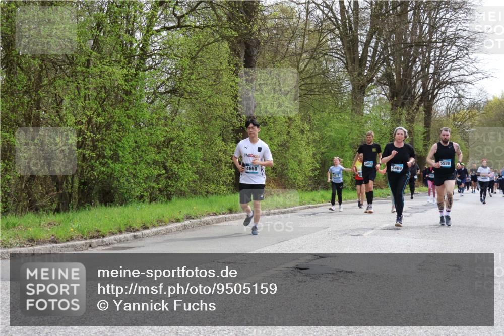 12.04.2026 - 45. Internationalen Wilhelmsburger Insellauf Yannick Fuchs http://msf.ph/oto/9505159 12.04.2026 12:55:40 Laufen 24, 4650, 5077, 5588, 3489 meine-sportfotos.de