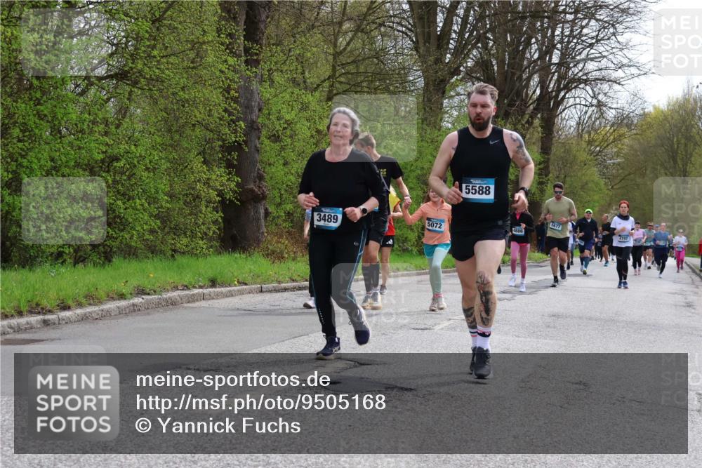 12.04.2026 - 45. Internationalen Wilhelmsburger Insellauf Yannick Fuchs http://msf.ph/oto/9505168 12.04.2026 12:55:42 Laufen 3489, 5072, 5588, 4886, 5677, 4797 meine-sportfotos.de
