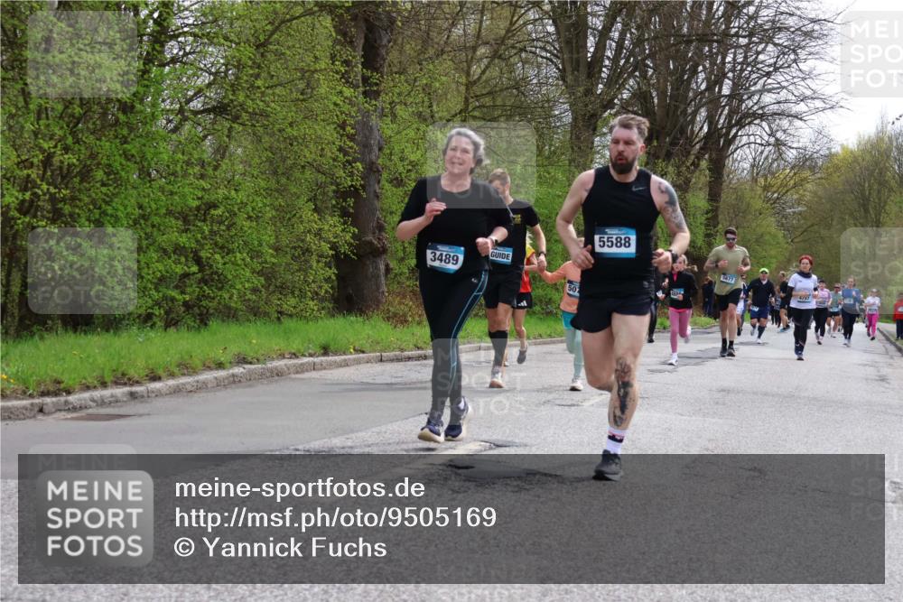 12.04.2026 - 45. Internationalen Wilhelmsburger Insellauf Yannick Fuchs http://msf.ph/oto/9505169 12.04.2026 12:55:42 Laufen 3489, 507, 5588, 5677, 4737 meine-sportfotos.de