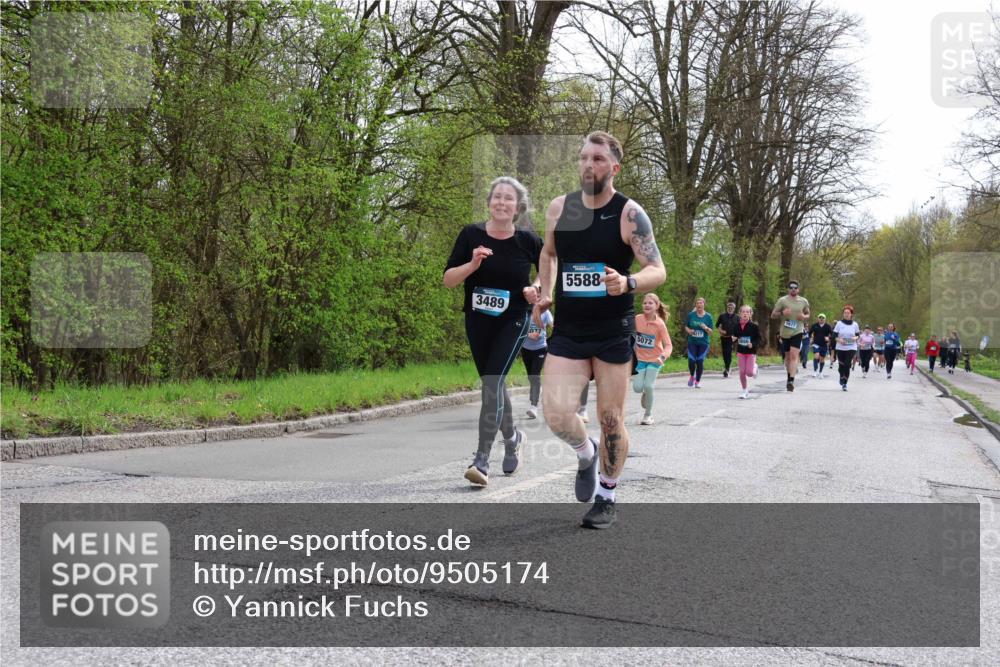 12.04.2026 - 45. Internationalen Wilhelmsburger Insellauf Yannick Fuchs http://msf.ph/oto/9505174 12.04.2026 12:55:43 Laufen 3489, 5588, 5072, 5677 meine-sportfotos.de