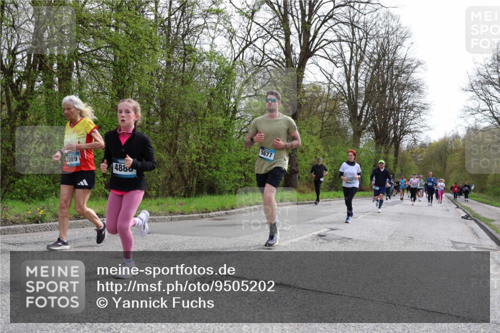 12.04.2026 - 45. Internationalen Wilhelmsburger Insellauf Yannick Fuchs http://msf.ph/oto/9505202 12.04.2026 12:55:48 Laufen 2089, 4880, 5677 meine-sportfotos.de