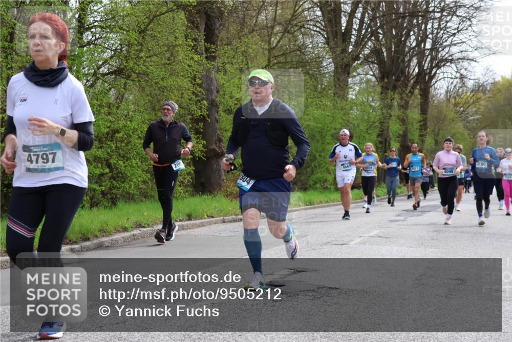 12.04.2026 - 45. Internationalen Wilhelmsburger Insellauf Yannick Fuchs http://msf.ph/oto/9505212 12.04.2026 12:55:50 Laufen 4797, 2001, 4665, 9859, 1821, 4100, 4099, 2584 meine-sportfotos.de