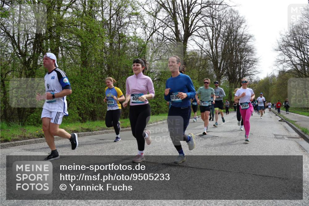 12.04.2026 - 45. Internationalen Wilhelmsburger Insellauf Yannick Fuchs http://msf.ph/oto/9505233 12.04.2026 12:55:56 Laufen 5859, 409, 4100, 3313, 4044, 4432, 2584 meine-sportfotos.de