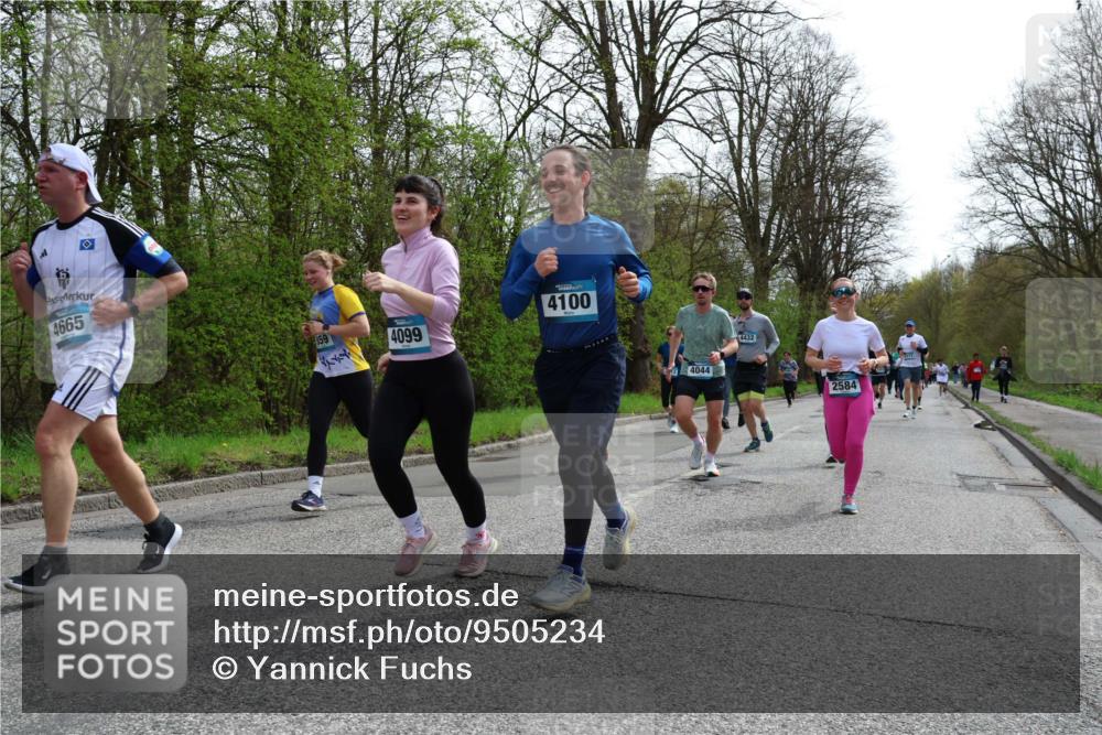 12.04.2026 - 45. Internationalen Wilhelmsburger Insellauf Yannick Fuchs http://msf.ph/oto/9505234 12.04.2026 12:55:56 Laufen 4665, 859, 4099, 4100, 4044, 4432, 2584 meine-sportfotos.de