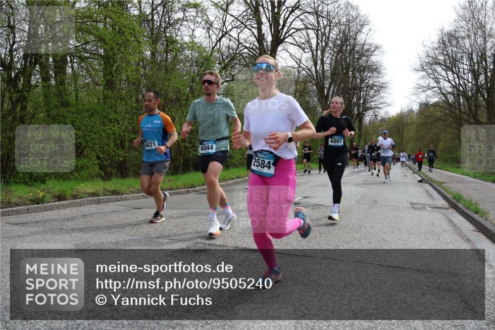 12.04.2026 - 45. Internationalen Wilhelmsburger Insellauf Yannick Fuchs http://msf.ph/oto/9505240 12.04.2026 12:55:57 Laufen 4821, 4044, 331, 2584, 4897 meine-sportfotos.de