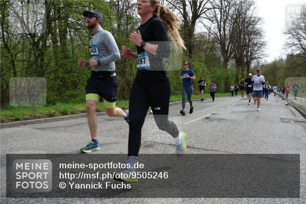 12.04.2026 - 45. Internationalen Wilhelmsburger Insellauf Yannick Fuchs http://msf.ph/oto/9505246 12.04.2026 12:55:58 Laufen 4432, 1897, 270, 4133, 4273 meine-sportfotos.de