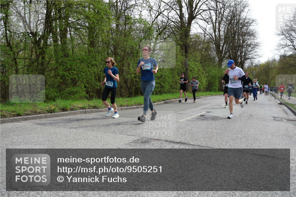 12.04.2026 - 45. Internationalen Wilhelmsburger Insellauf Yannick Fuchs http://msf.ph/oto/9505251 12.04.2026 12:55:59 Laufen 3313, 2704, 412, 4273, 5564 meine-sportfotos.de