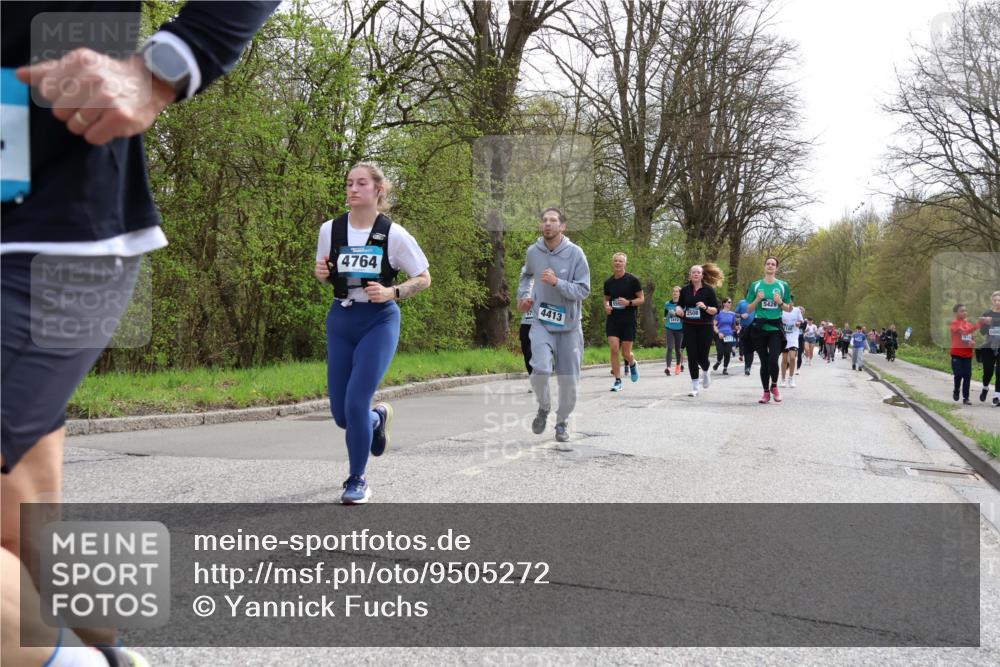 12.04.2026 - 45. Internationalen Wilhelmsburger Insellauf Yannick Fuchs http://msf.ph/oto/9505272 12.04.2026 12:56:04 Laufen 4764, 2412, 57, 4413, 2508, 5428 meine-sportfotos.de