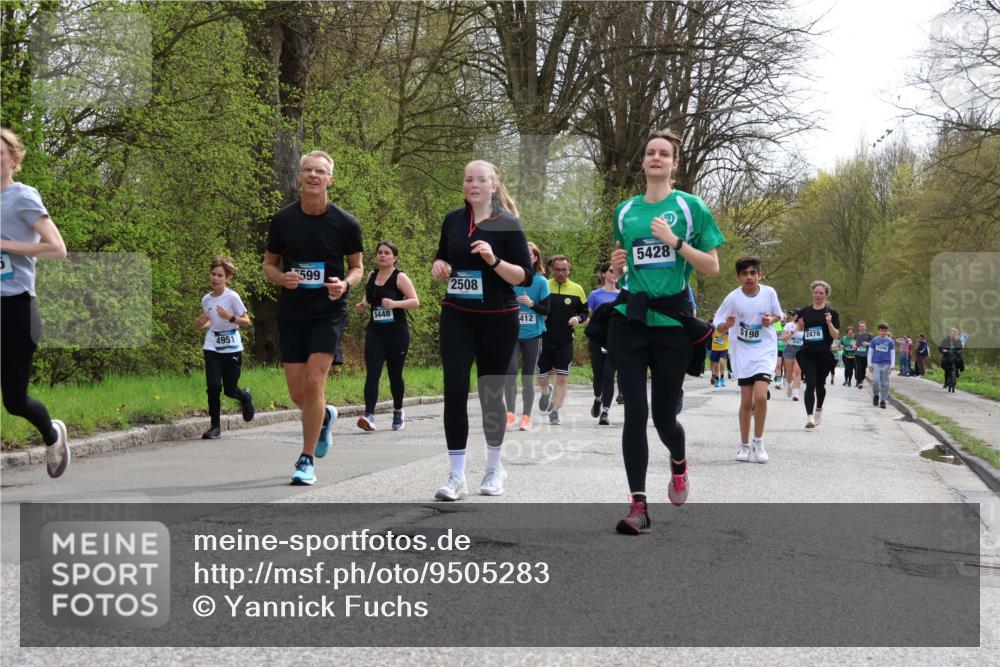 12.04.2026 - 45. Internationalen Wilhelmsburger Insellauf Yannick Fuchs http://msf.ph/oto/9505283 12.04.2026 12:56:06 Laufen 4951, 599, 5448, 2508, 412, 5428, 5198, 4267, 2478 meine-sportfotos.de
