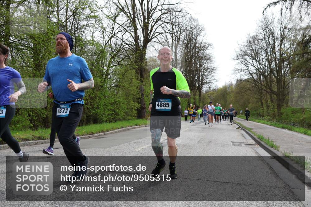 12.04.2026 - 45. Internationalen Wilhelmsburger Insellauf Yannick Fuchs http://msf.ph/oto/9505315 12.04.2026 12:56:12 Laufen 4372, 4885 meine-sportfotos.de
