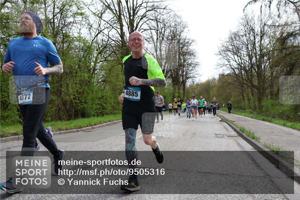 12.04.2026 - 45. Internationalen Wilhelmsburger Insellauf Yannick Fuchs http://msf.ph/oto/9505316 12.04.2026 12:56:12 Laufen 4372, 4885 meine-sportfotos.de
