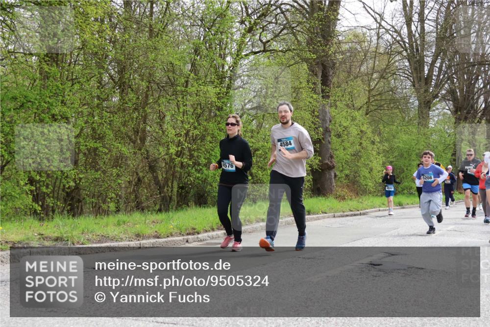 12.04.2026 - 45. Internationalen Wilhelmsburger Insellauf Yannick Fuchs http://msf.ph/oto/9505324 12.04.2026 12:56:14 Laufen 4576, 4584, 4842, 5208 meine-sportfotos.de