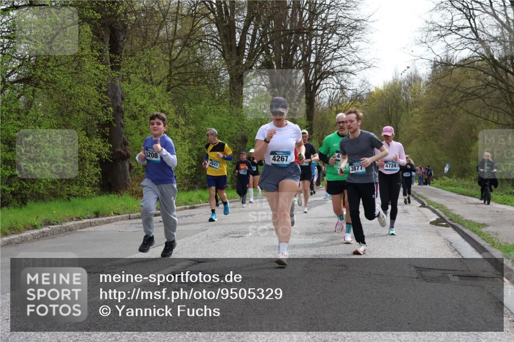 12.04.2026 - 45. Internationalen Wilhelmsburger Insellauf Yannick Fuchs http://msf.ph/oto/9505329 12.04.2026 12:56:15 Laufen 4843, 5208, 5128, 4267, 3877, 4724, 4260 meine-sportfotos.de