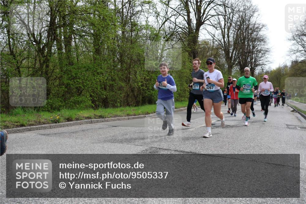 12.04.2026 - 45. Internationalen Wilhelmsburger Insellauf Yannick Fuchs http://msf.ph/oto/9505337 12.04.2026 12:56:17 Laufen 4722, 5200, 3877, 4267, 4724 meine-sportfotos.de
